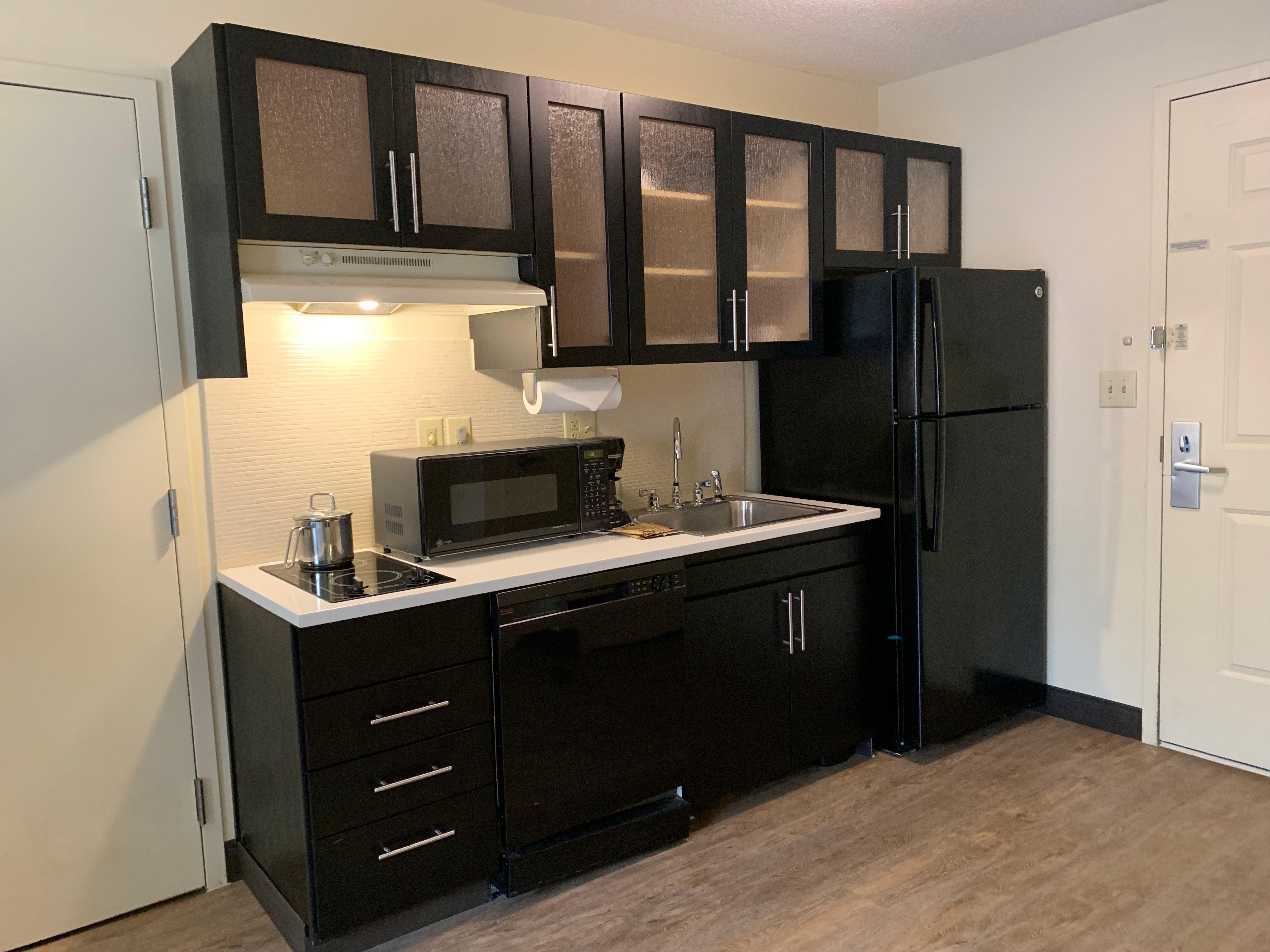 Candlewood Suites Raleigh Crabtree By Ihg Zewnętrze zdjęcie