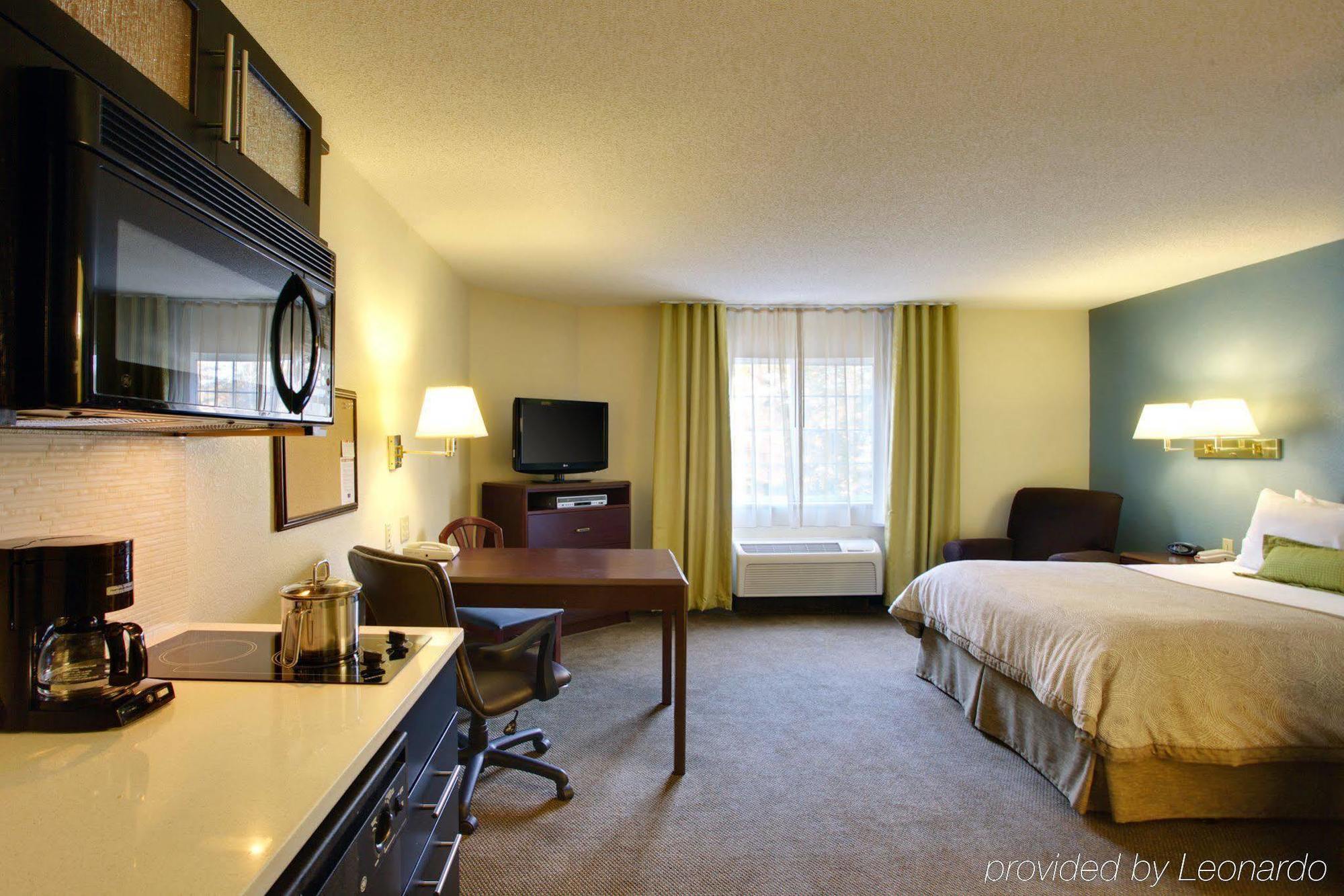 Candlewood Suites Raleigh Crabtree By Ihg Zewnętrze zdjęcie