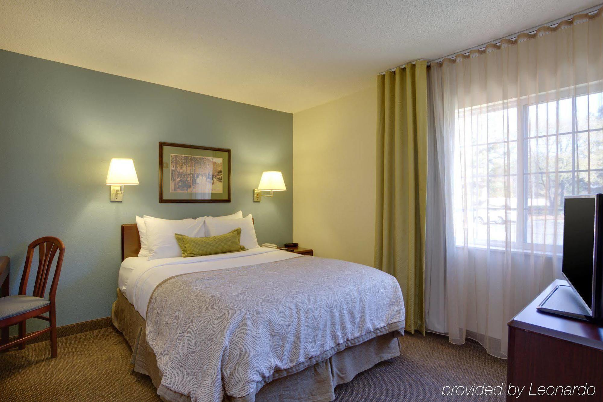 Candlewood Suites Raleigh Crabtree By Ihg Zewnętrze zdjęcie