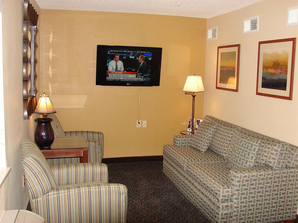 Candlewood Suites Raleigh Crabtree By Ihg Zewnętrze zdjęcie
